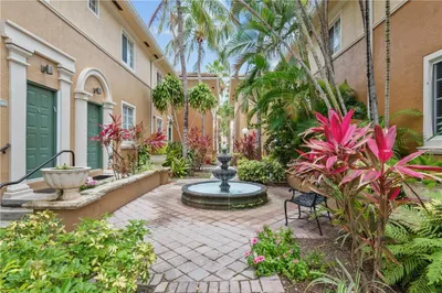 2941 NE 185th Street #1313 1