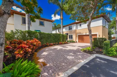 563 NW Library Commons Dr Boca-print-001