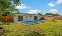 432 SW 64th Ter Photo