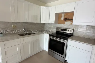 1800 NW 24th Ave #220 1