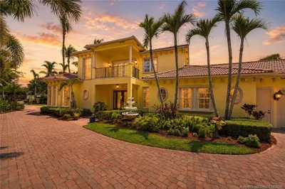 32 SW Wiregrass Court 1