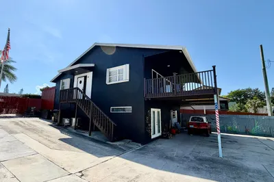 907 N A Street 1