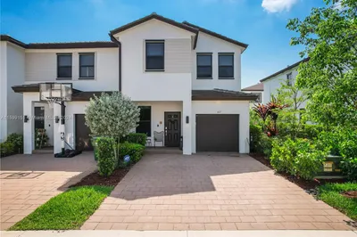 167 SW 185th Way 1