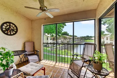 330 PALMWOOD Place #208 1