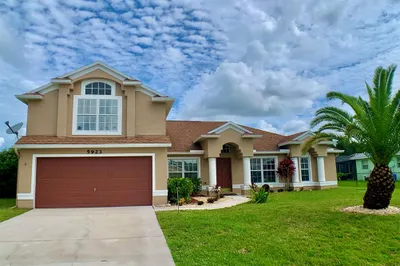 5923 NW Ketona Circle 1