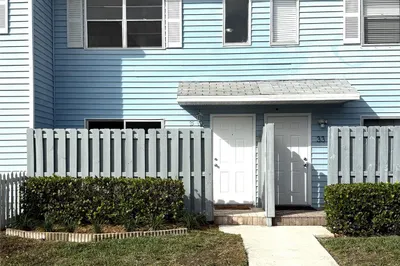 35 SW 3rd Street 1
