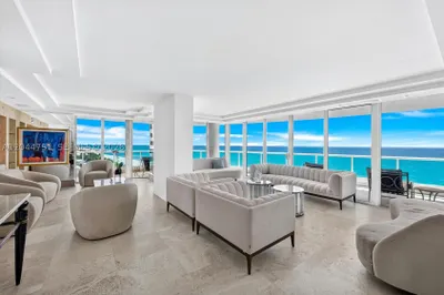5025 Collins Ave #1103-1104-1105 1