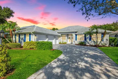 736 Hampton Woods Lane Sw 1