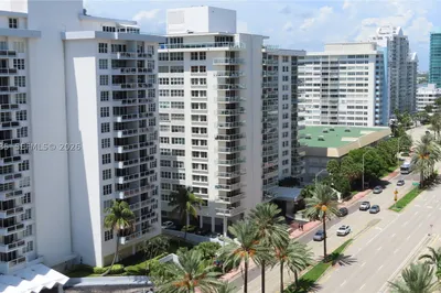 5750 Collins Ave #11K 1