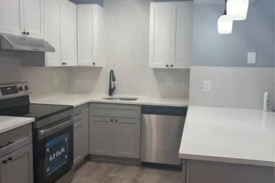 5492 Courtyard Drive #5492 1