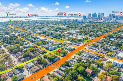 5434 NE Miami Ct 1