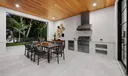 2735 Embassy Drive Photo