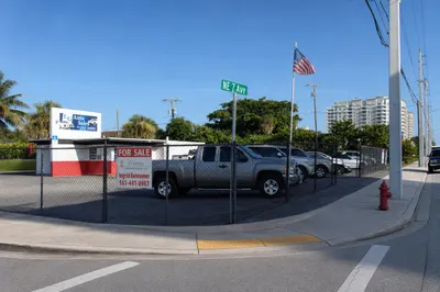 724 N Federal Highway 1