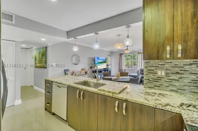4314 NW 9th Ave #3-3D 1