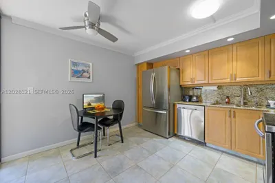 2804 N 46th Ave #C630 1