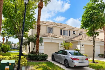 4688 Palmbrooke Cir 1