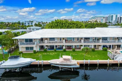 Dockside Lafayette Arms