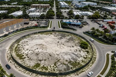 10800 NW 24th St 1