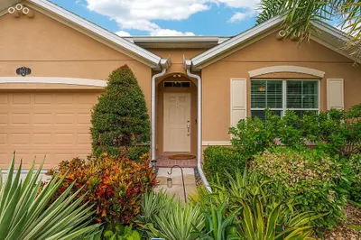 1611 Lexington Square Sw 1