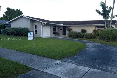 18557 SW 93rd Pl 1