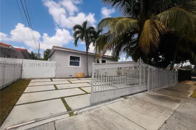 1920 NW 32nd Ave 1