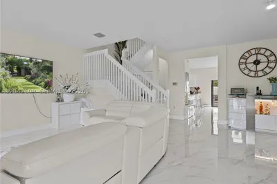 3347 W 106th Ter 1
