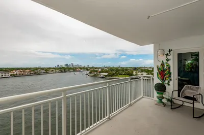 511 Bayshore Drive #707 1