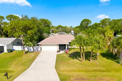 6107 Bamboo Drive 1