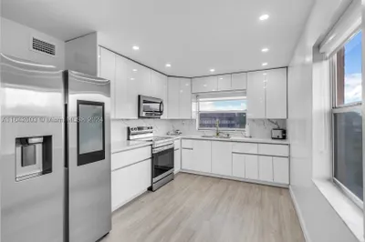 9541 Sunrise Lakes Blvd #301 1