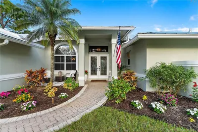 5211 SW Landing Creek Drive 1