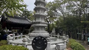 Buddha and the Safety Prayer