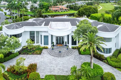 7027 Queenferry Circle 1