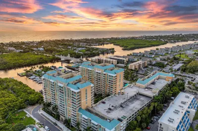 625 Casa Loma Boulevard #1002 1