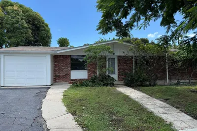 3651 Bahama Road 1