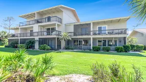 New Listing | 9239 SE Riverfront Terrace B | Ravishing Riverbend Townhome