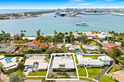 2208 Anchor Drive 1