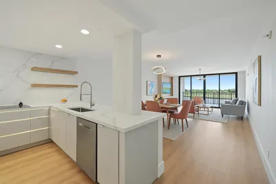 356 GOLFVIEW Road #405 1
