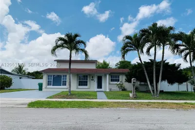 5441 NW 174th Dr 1