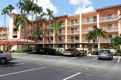 6193 Pointe Regal Circle #404 1