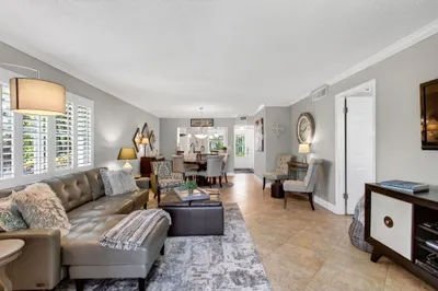 2829 Florida Boulevard #101 1