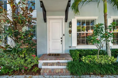 343 E Cannery Row Circle 1