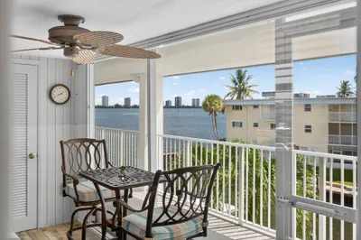 110 SHORE Court #301 1