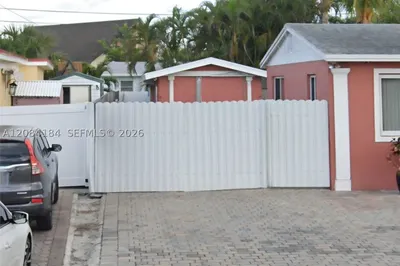 137 Abaco Dr #1 1