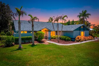 2092 SE Pyramid Road 1