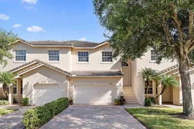 8122 Carnoustie Place 1