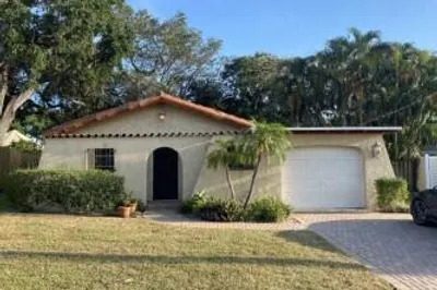 2042 S Waterway Dr