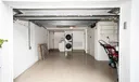 Oversized 1 car garage