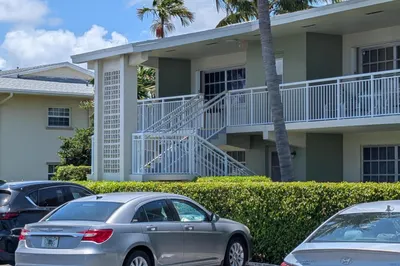 930 SE 9th Avenue #11 1
