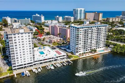 1450 N Riverside Drive #101 1