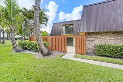 5726 SE Windsong Lane #324 1